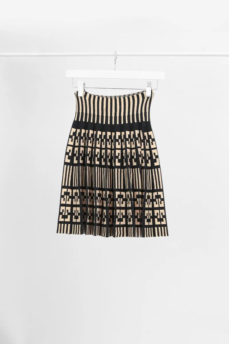 BLACK/CAMEL GEOMETRIC KNITTED PLEATED SKIRT